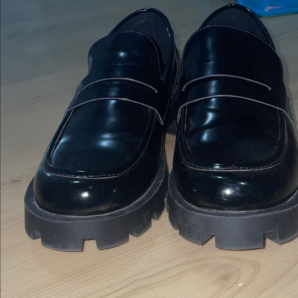 Dream Pairs Shiny Black Slip-On Loafers - Picture 4 of 8